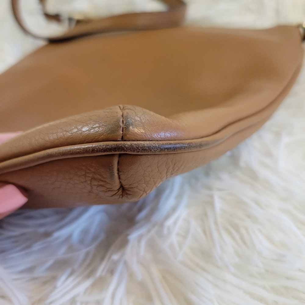 Michael Kors Brown Small crossbody bag - Picture 4 of 16